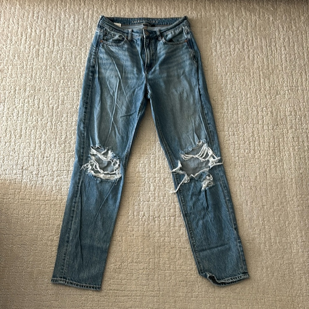 AE - Strigid Mom Jeans, (8 Long)
